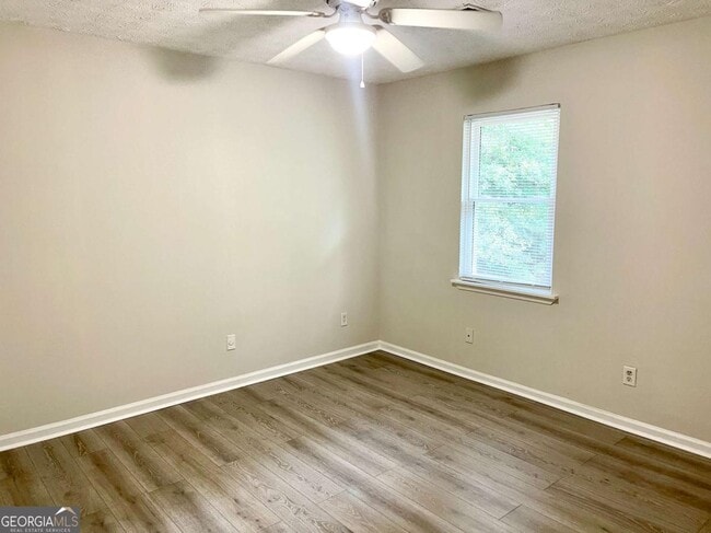 Building Photo - 122 Jackson Dr