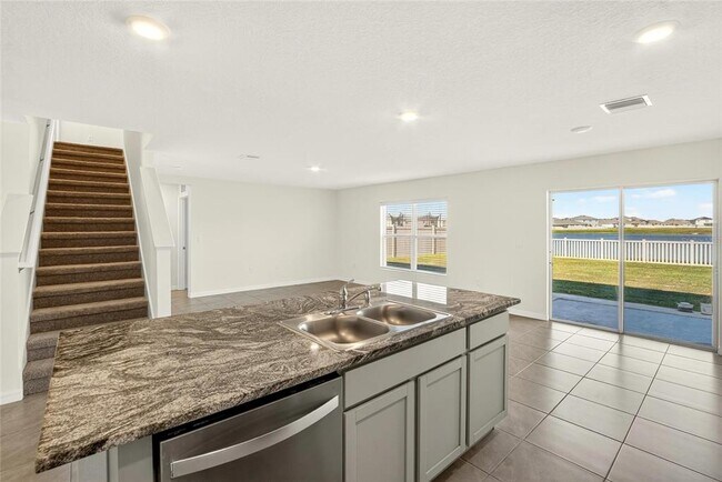 Building Photo - 3288 Silver Date Dr