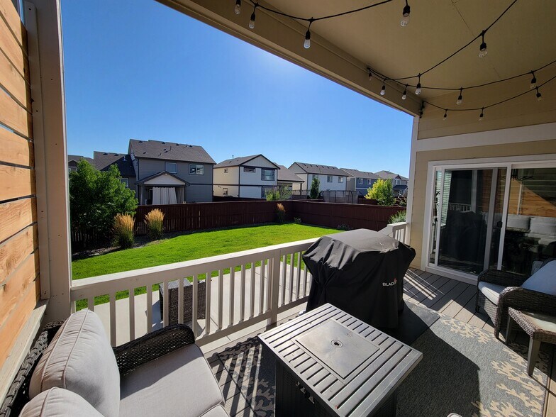 Building Photo - 2067 Moon Rise Dr