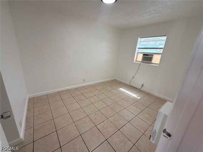 Building Photo - 3049 2nd St