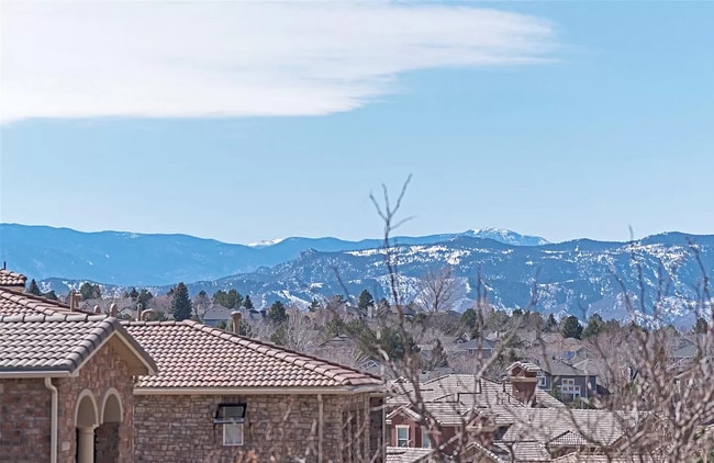 Building Photo - 9420 Loggia St