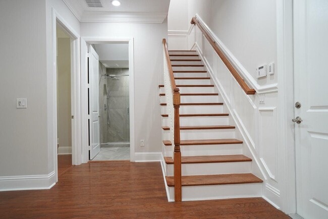 Building Photo - 214 S Latitude Cir