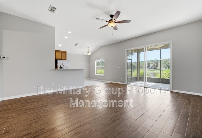 Building Photo - 374 Porta Rosa Circle