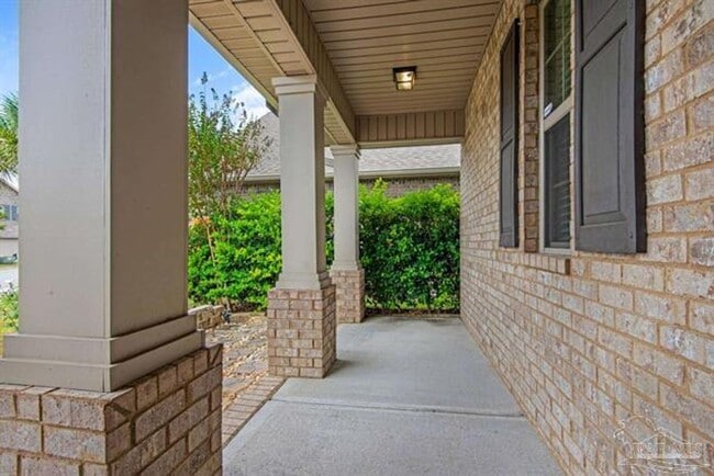 Building Photo - Beautiful Home in Waterford Sound