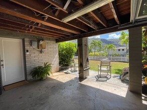 Building Photo - 1 bedroom 1 bath close to town