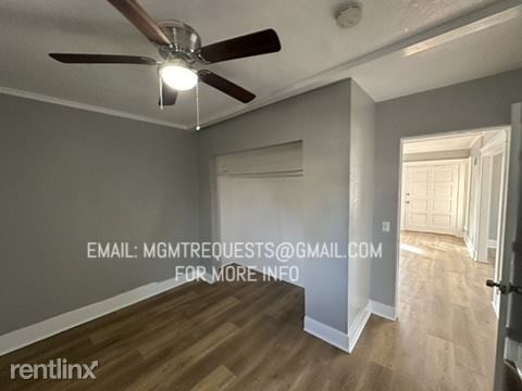 Building Photo - 3 br, 1 bath Triplex - 3550 Dwight Avenue C