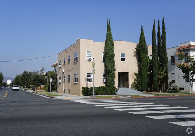 Building - 325 S Glendale Ave