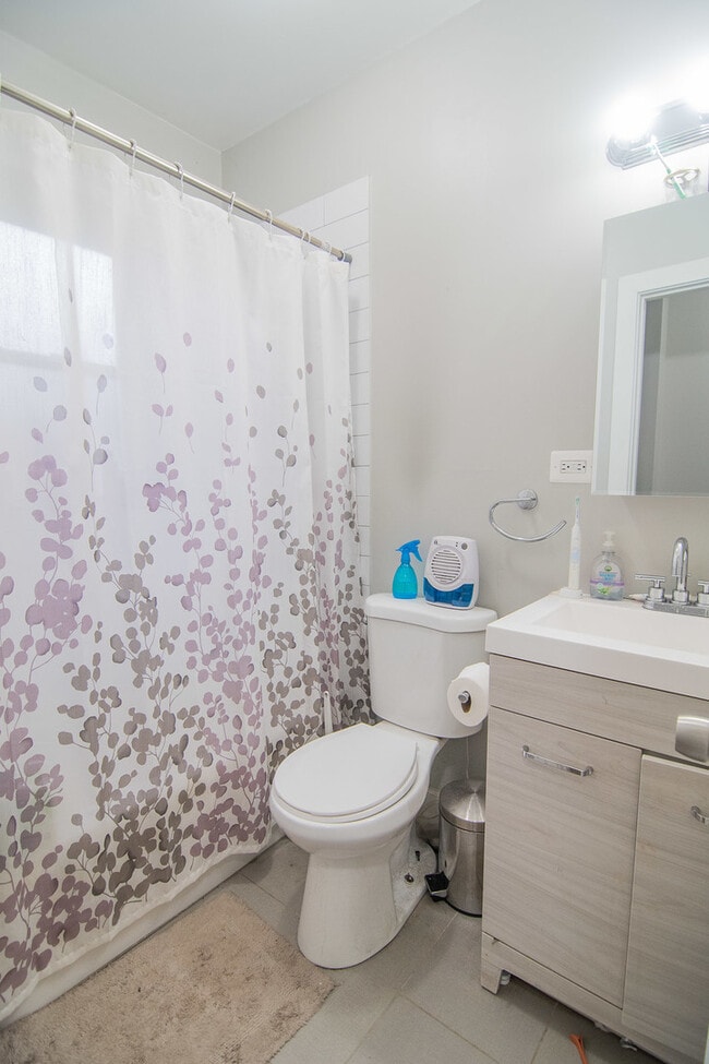 Building Photo - 3656 W Eddy St