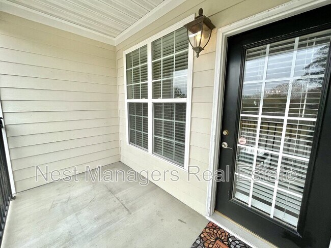 Building Photo - 1922 Harcourt Cir