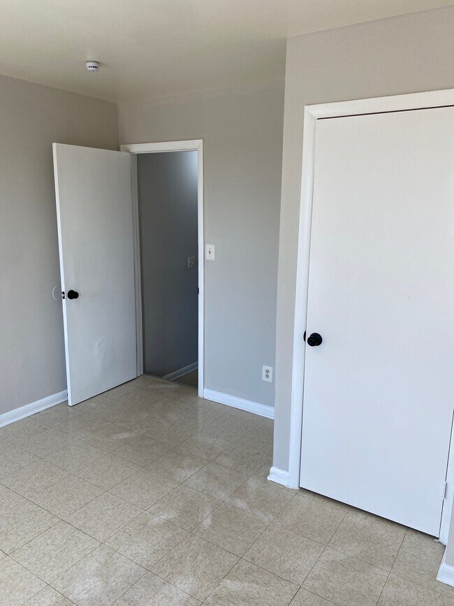 Building Photo - 1716 Riggs Ave