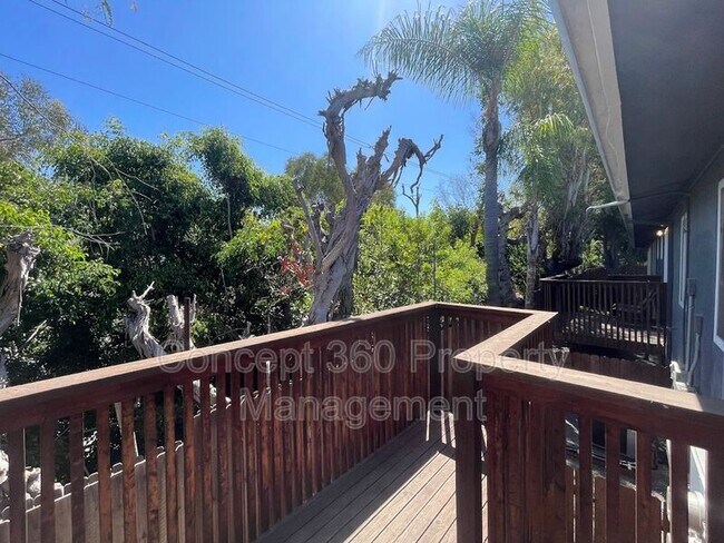 Building Photo - 4158 E Wilton St