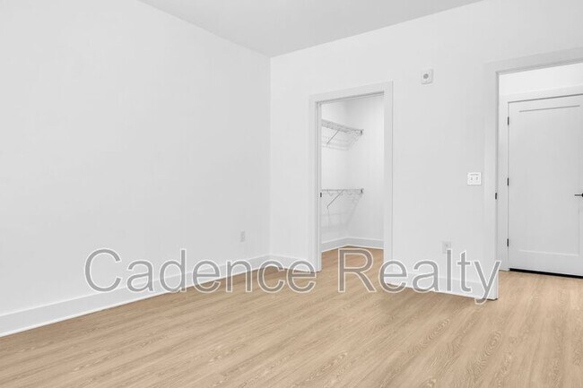 Building Photo - 610 S Kerr Ave