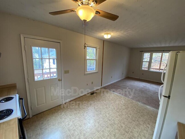 Building Photo - 8442 Indiantown Rd