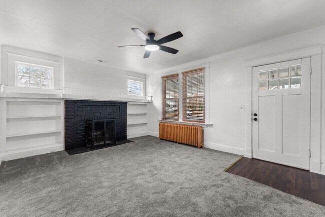 Building Photo - Your Dream Home Awaits in Norfolk!