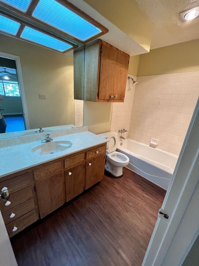 Building Photo - 2309/2311 Pena Cove