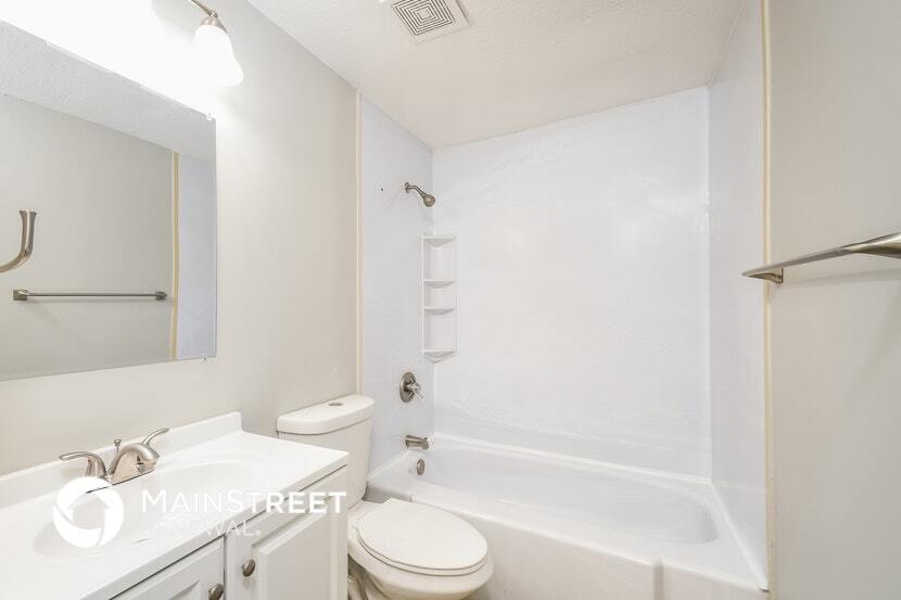 Building Photo - 913 Woodlark Dr