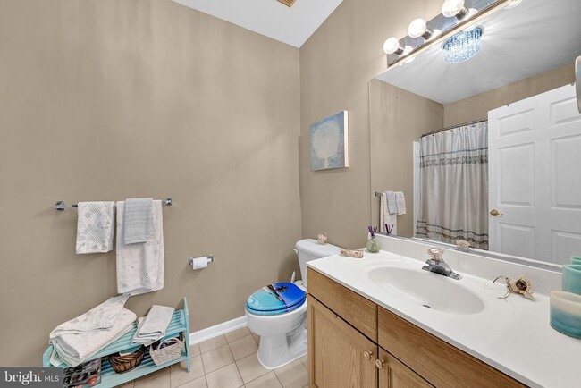 Building Photo - 60 Kyle Way