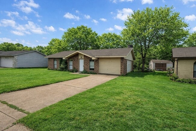 Building Photo - 130 Astoria Dr