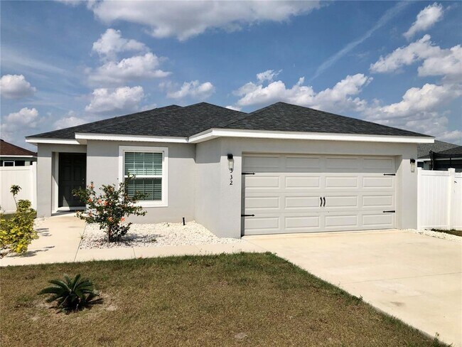 Building Photo - 332 Cascara Ln