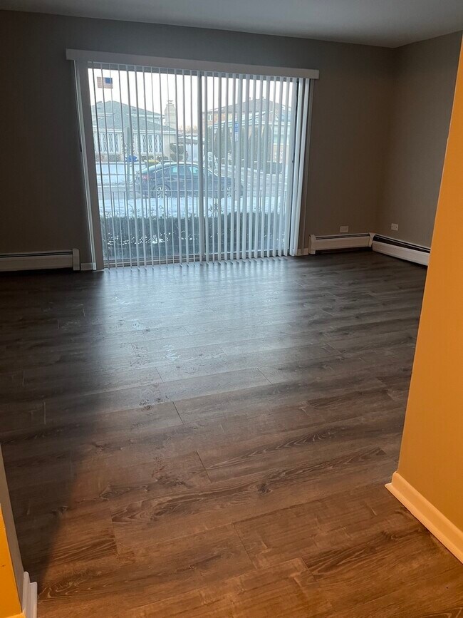 Building Photo - 6131 Marshall Ave