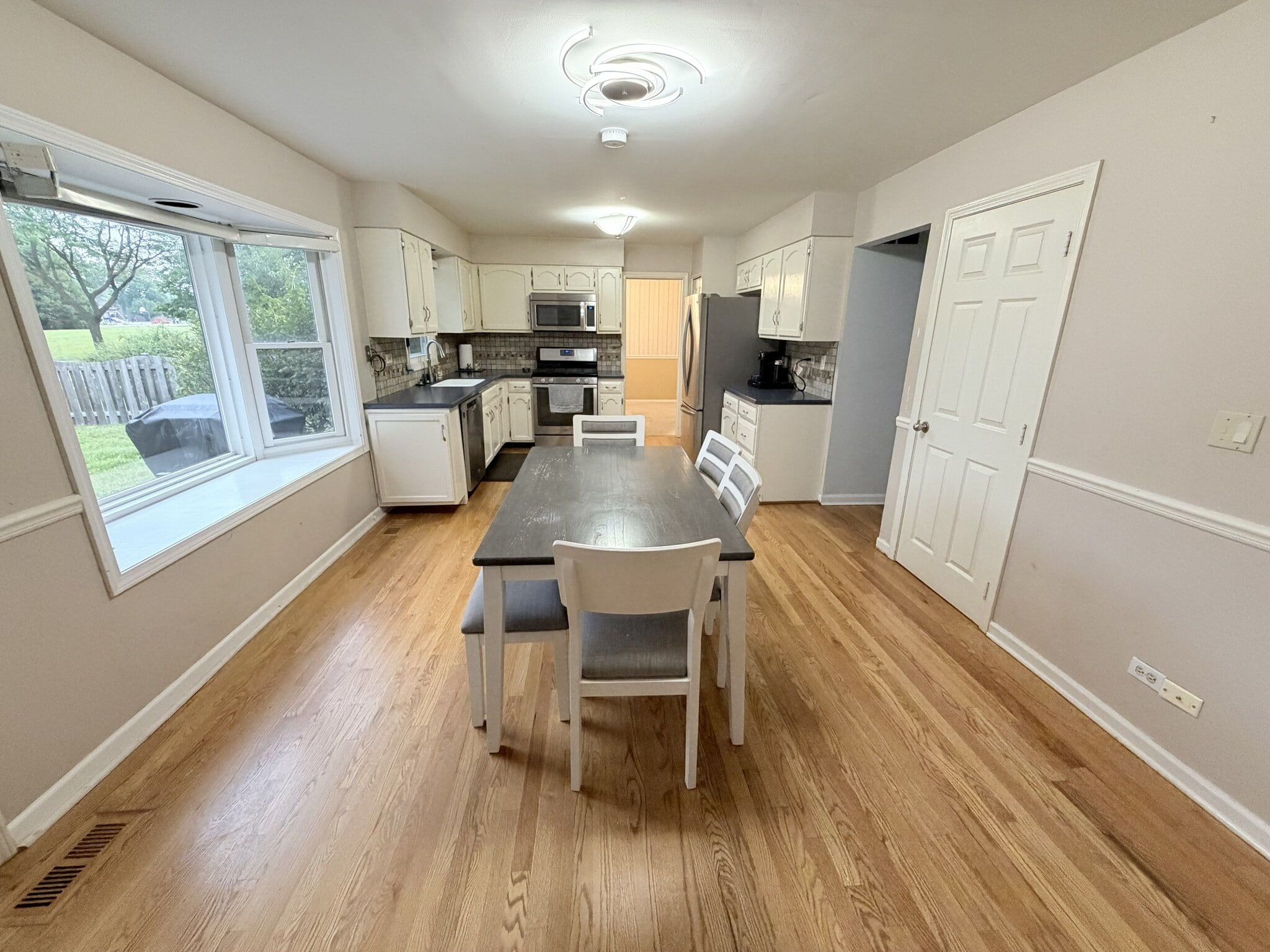 Building Photo - 361 Chicory Ln