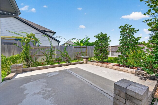 Building Photo - 3180 Stingray Cv Dr