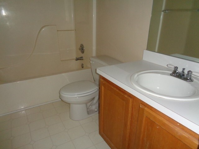 Building Photo - 5430 Harris Creek Dr