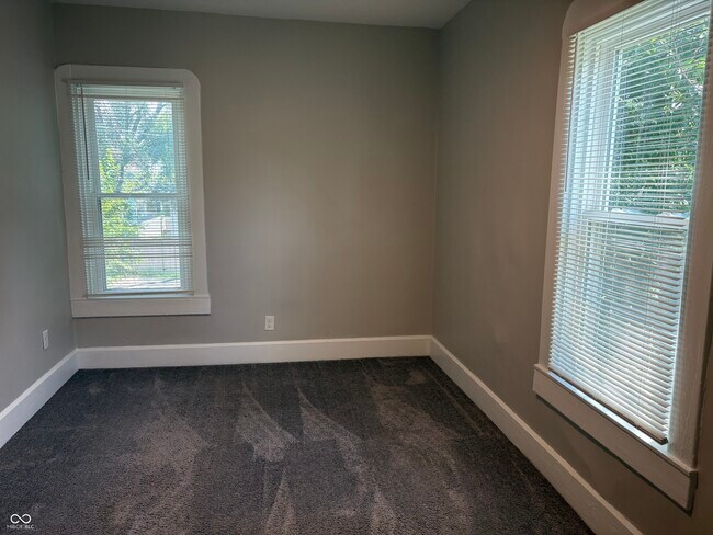 Building Photo - 1125 Churchman Ave