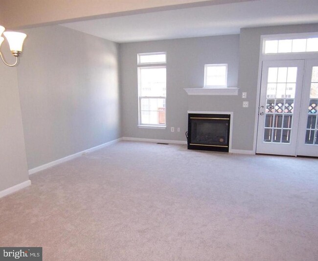 Building Photo - 12401 Benjamin Hill Ln