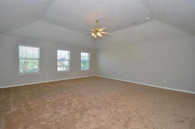 Building Photo - 5961 Whispering Lakes Dr