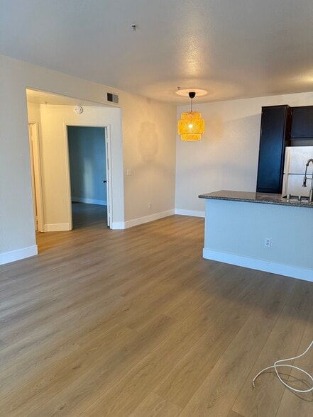 Building Photo - 13133 Le Parc