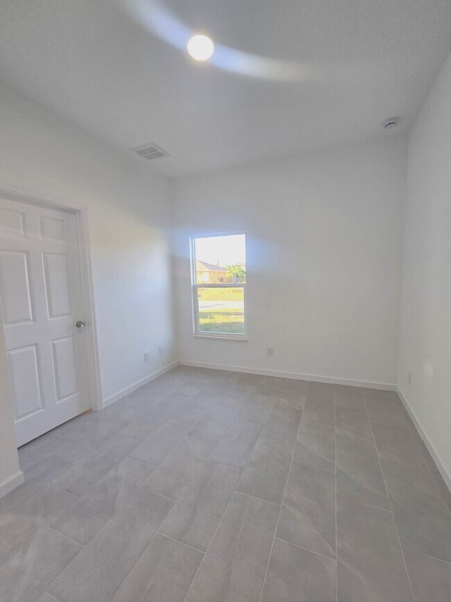Building Photo - Brand New Construction-One bedroom + One bathroom-SW Lehigh ACres