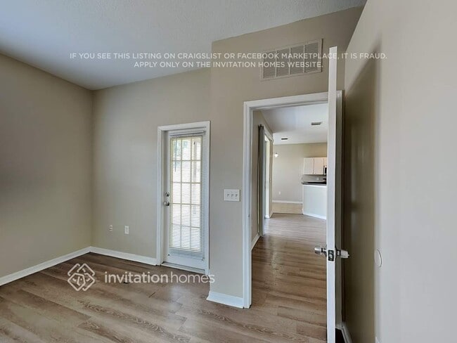 Building Photo - 24931 Vintage Ct