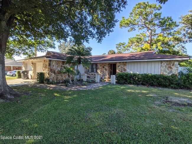 Primary Photo - 4205 Grovewood Ln