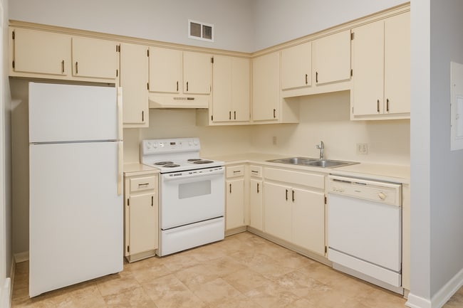 Building Photo - 110 E 30th St