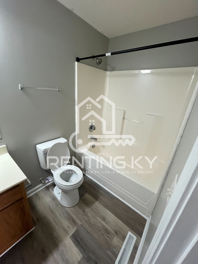 Building Photo - Newly Updated 3-Bed, 2.5-Bath Townhome with Garage!