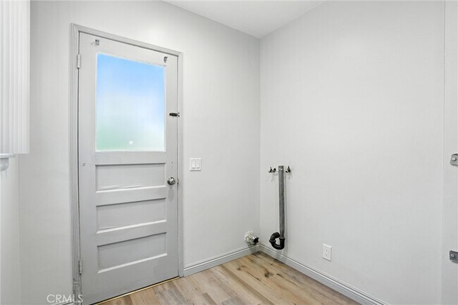 Building Photo - 10416 Fairgrove Ave