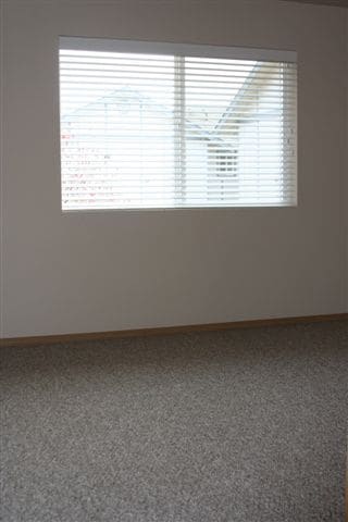 Building Photo - Charming 3-Bed, 2.5-Bath Townhouse near Evergreen Fairgrounds in Monroe