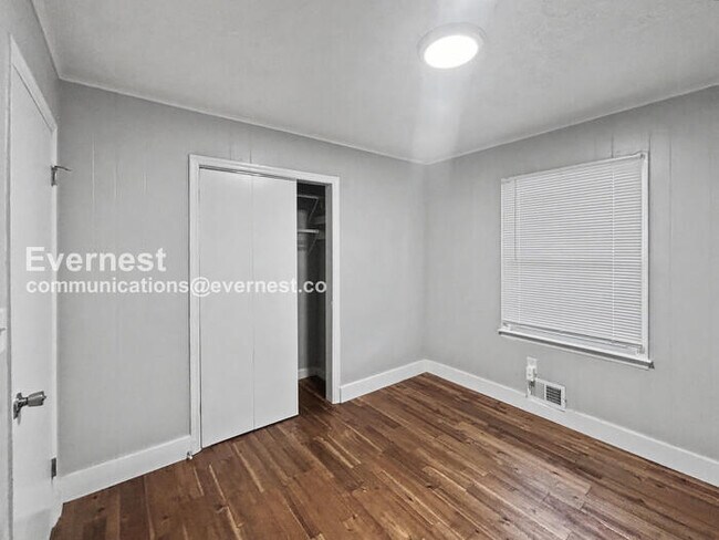 Building Photo - PROMO: Get $500 OFF first months rent when the lease today! / 3 Bed, 1.5 Bath Home with Fenced Ya...
