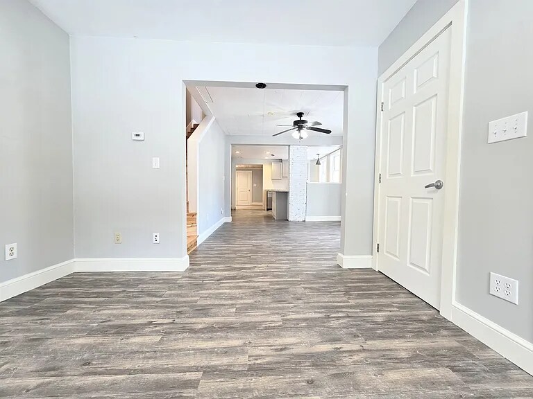 Building Photo - 75 Valley St