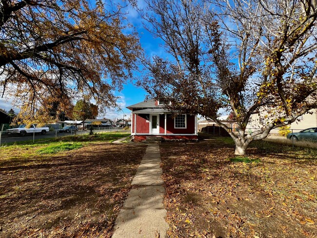 Primary Photo - Non refundable and security deposit total:...