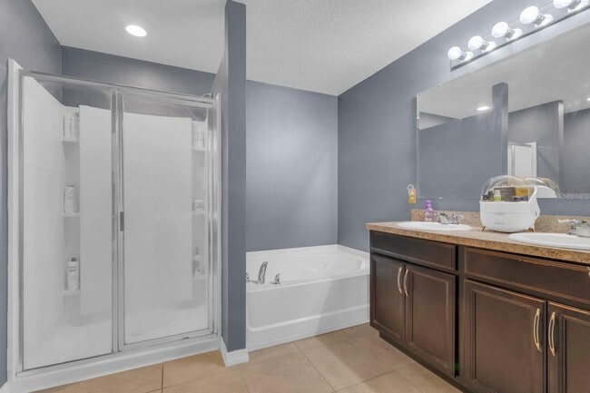 Building Photo - 1930 Kettle Creek Dr