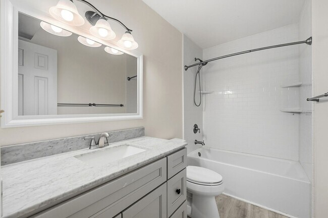 Building Photo - 6132 Heath Ridge Ct