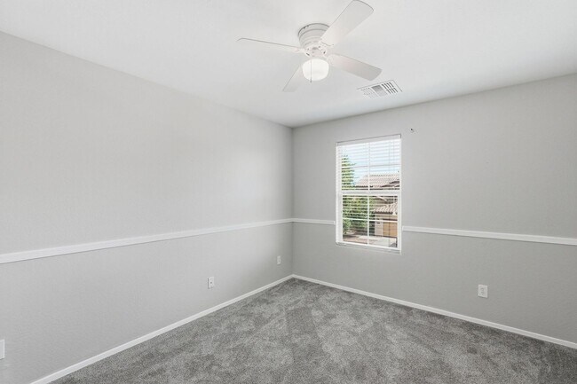 Building Photo - Spacious 4 Bedroom 2 Bath In Peoria with Pool and Sports Court