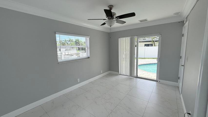 Building Photo - 1110 SE 9th Ave