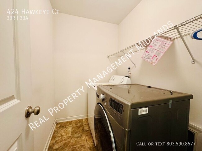Building Photo - 424 Hawkeye Ct