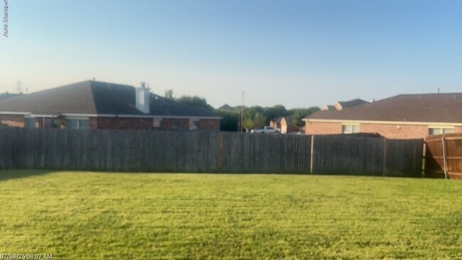 Building Photo - 1308 Dundee Dr