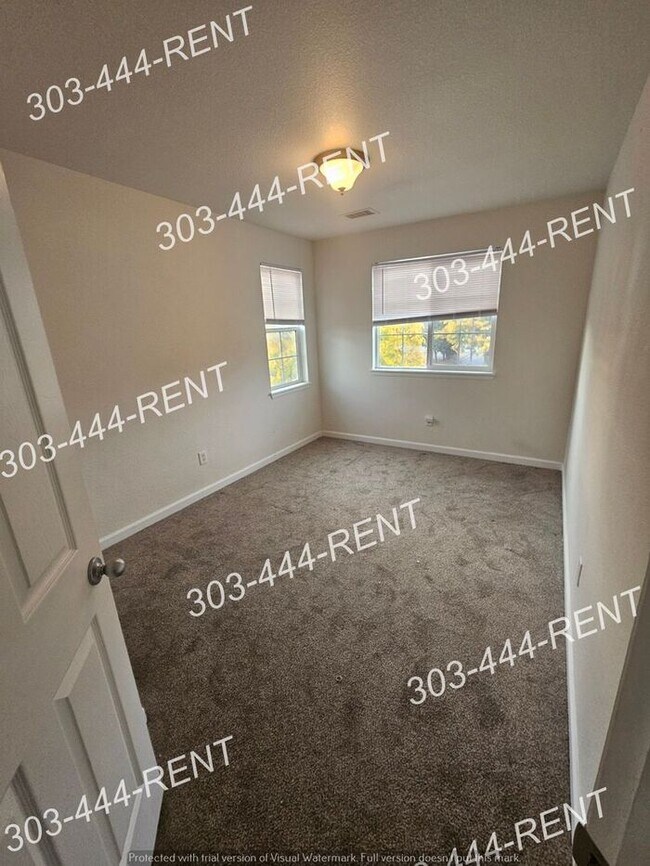 Building Photo - Move In Special!!! Make this your new home in time for the holidays! Located in Sage Creek