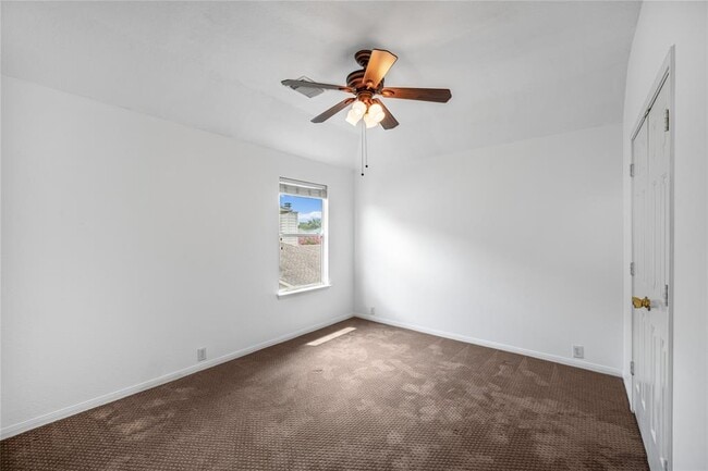 Building Photo - 9801 Sunnycoast Ln