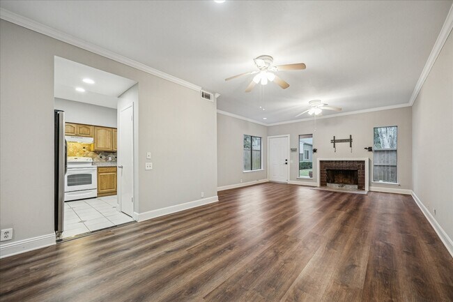 Building Photo - 1615 Prairie Mark Ln